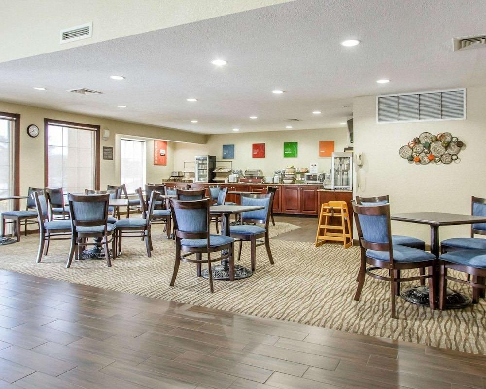 Comfort Inn Poplar Bluff North photo 32