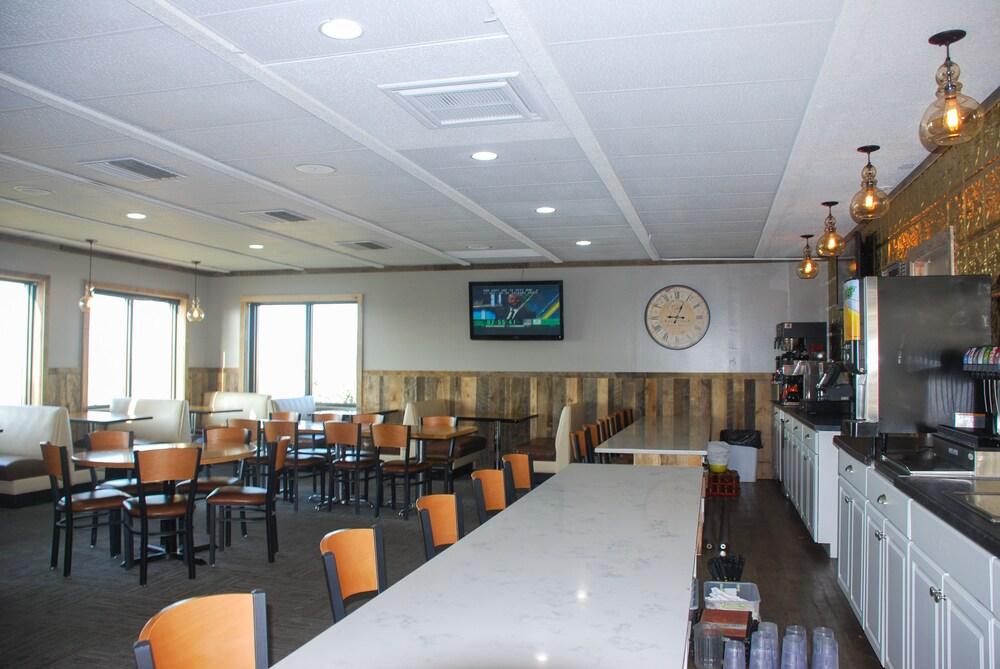 Sunlac Inn photo 13