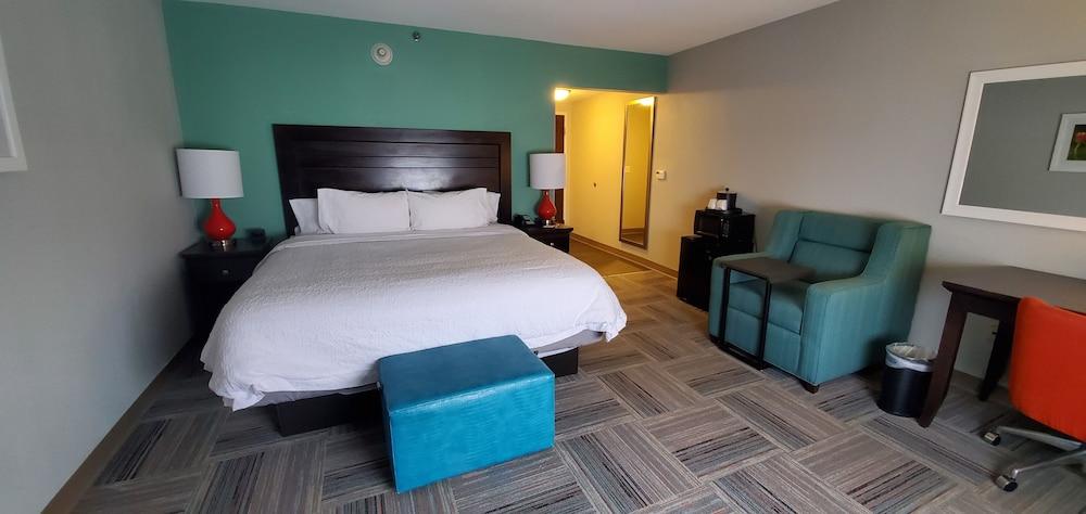 Hampton Inn Miami photo 2