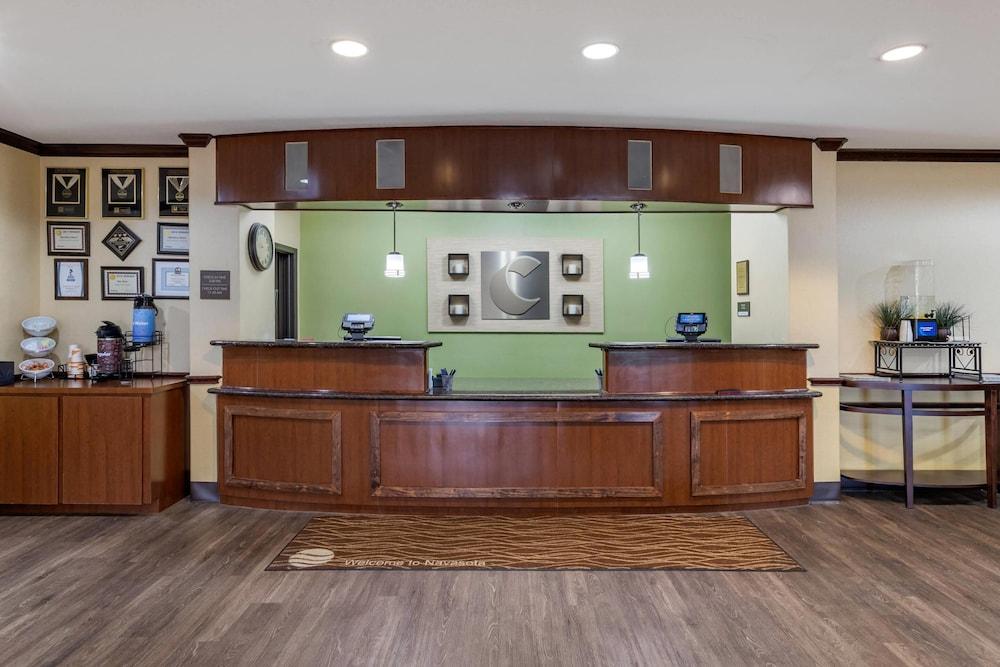 Comfort Inn & Suites Navasota photo 2