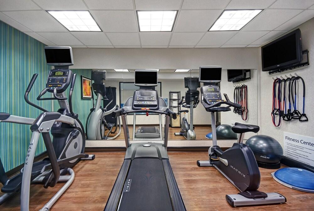 Holiday Inn Express Marshall by IHG photo 29