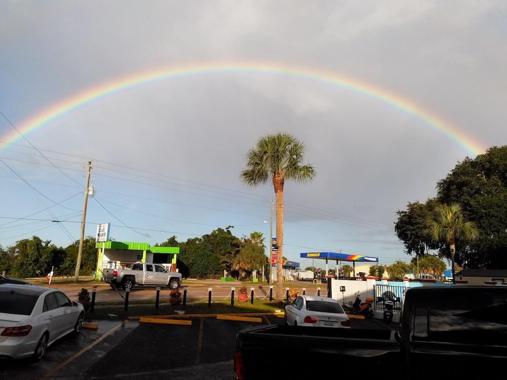 Merida Inn and Suites photo 28