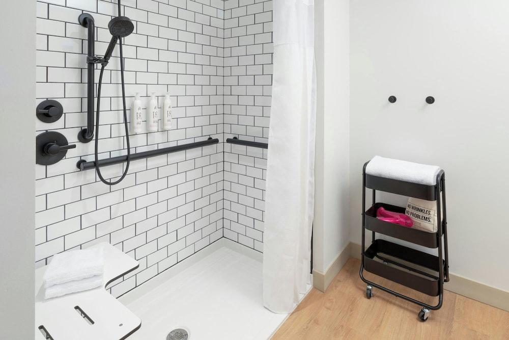 Moxy Fayetteville photo 29