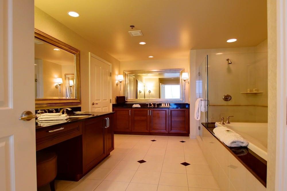 Jet Luxury Resorts @ The Signature Condo Hotel photo 36