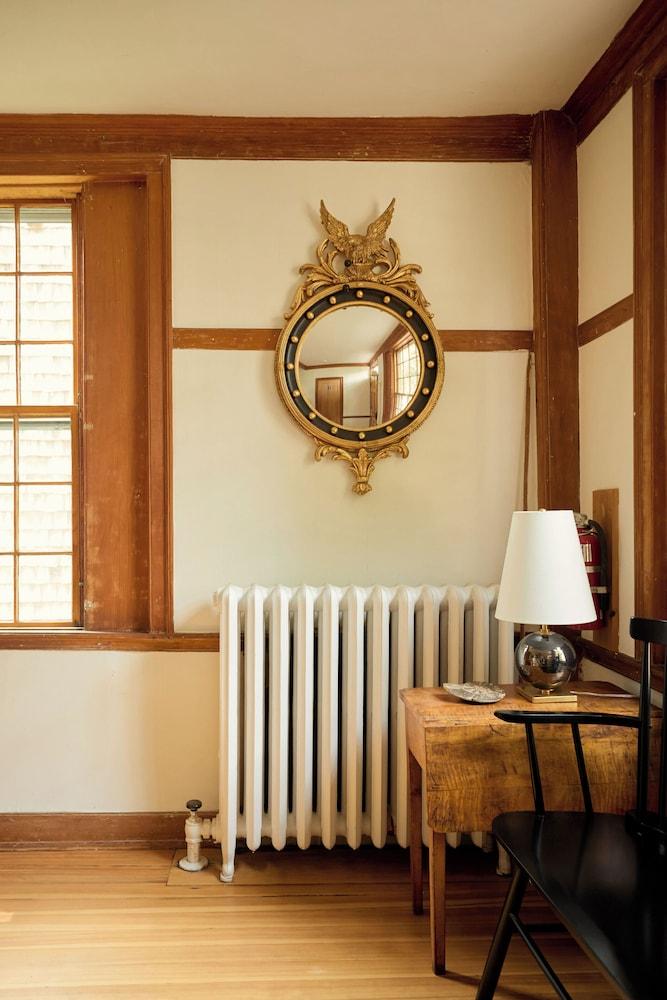 Sawyer House photo 11