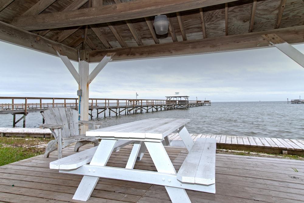 Pelican Bay Resort photo 73