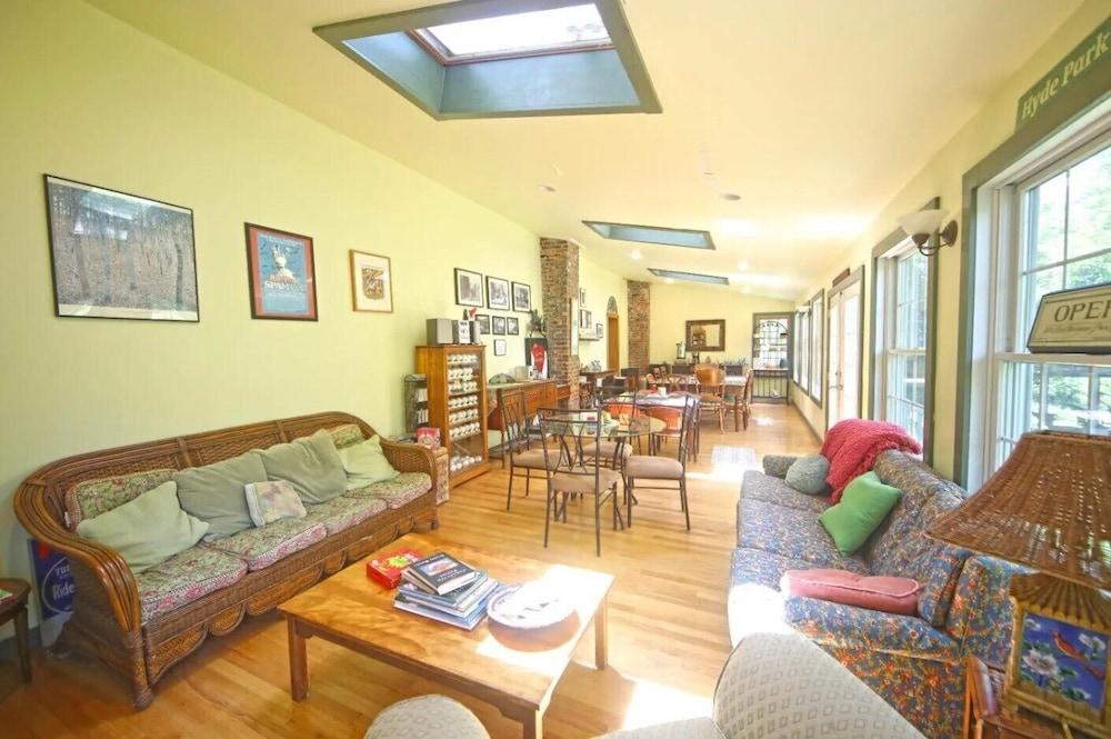 The Hayden Creek Inn photo 14