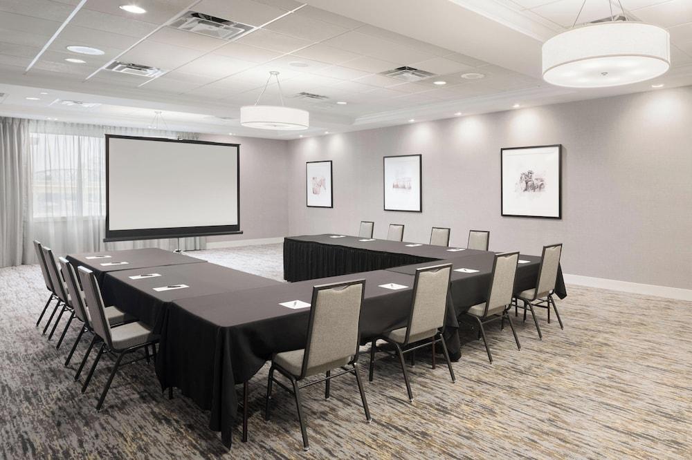 Sheraton Louisville Riverside by Marriott photo 27