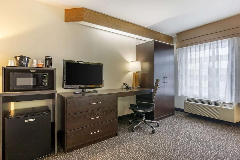 Sleep Inn - SeaTac Airport photo 54