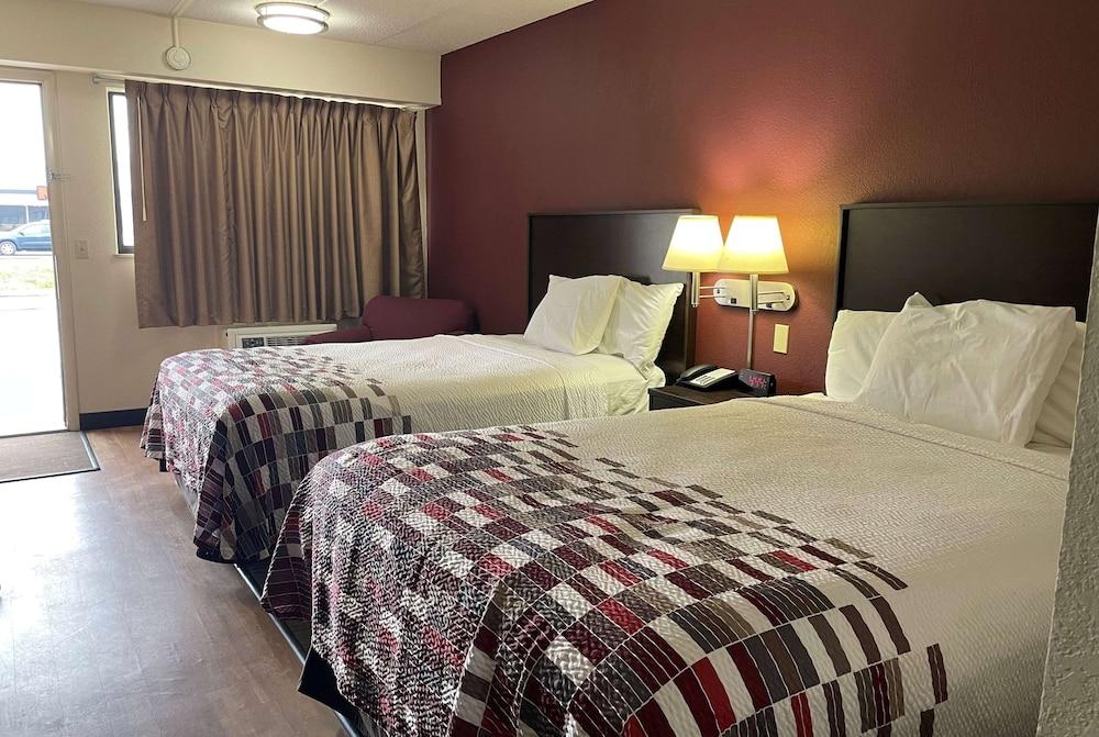 Travelodge by Wyndham Holland/Toledo photo 5
