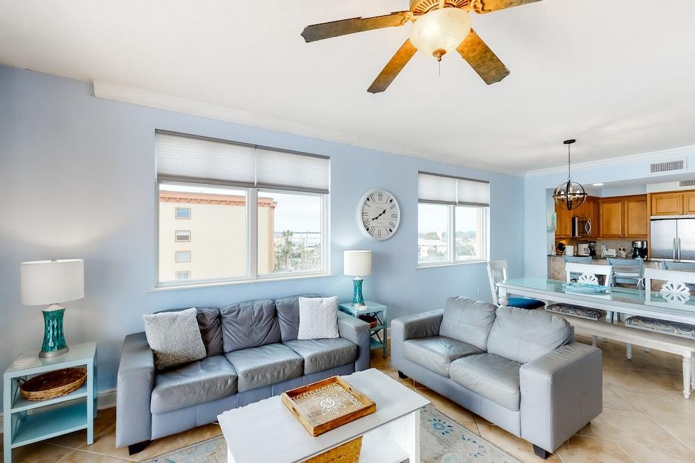 Azure Condominiums photo 25