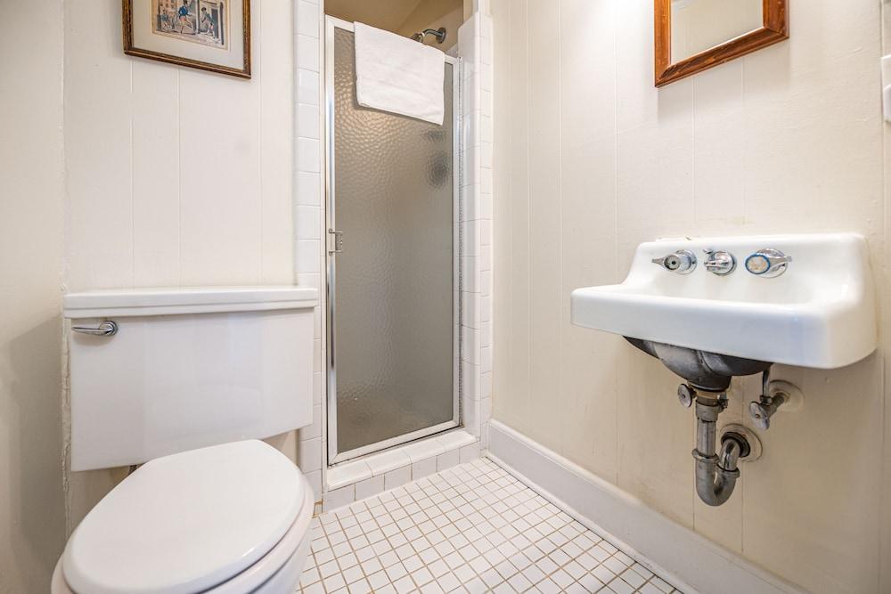 Wayside Inn photo 86