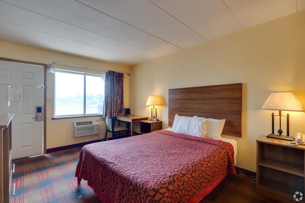 I-80 Inn & Suites photo 17