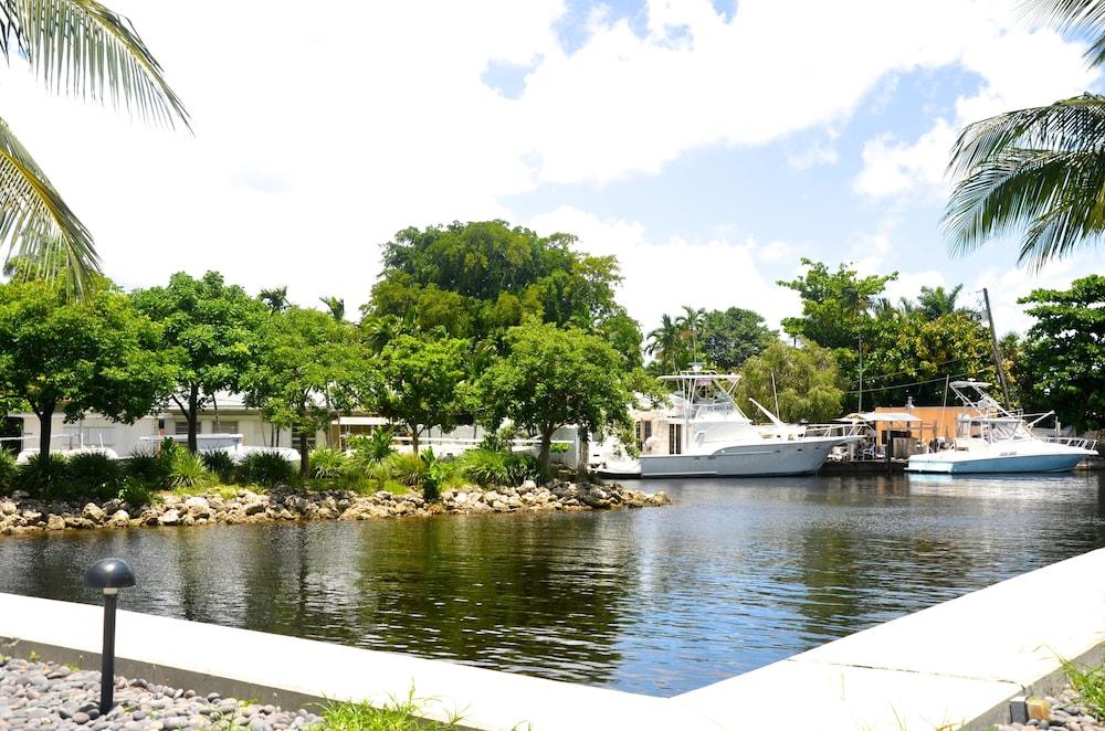 Riviera Luxury Living at River Oaks Marina and Tower photo 68