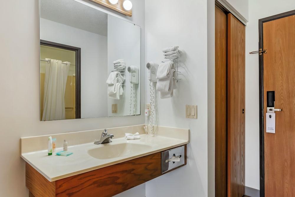 Polynesian Hotel & Suites Wisconsin Dells/Lake Delton photo 67