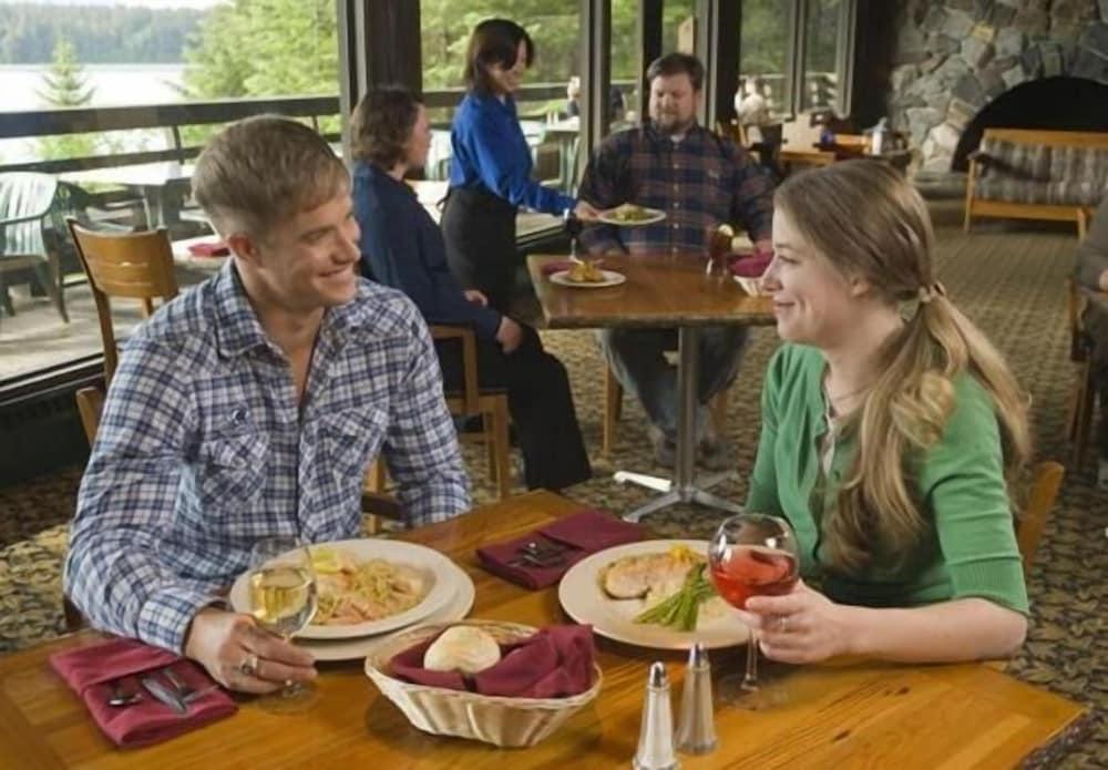 Glacier Bay Lodge photo 23