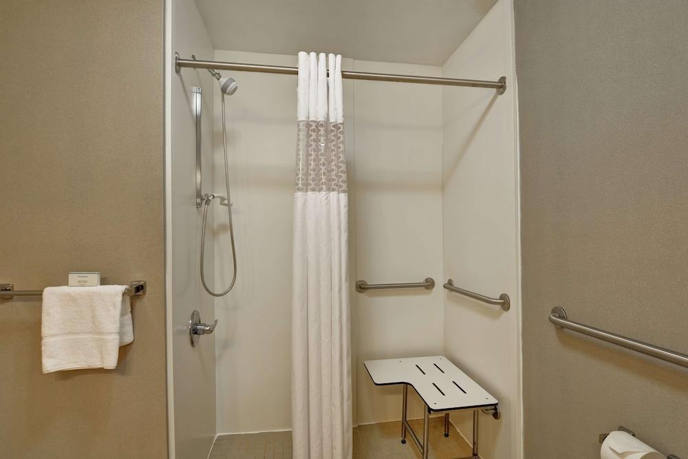 Hampton Inn Bloomsburg photo 27