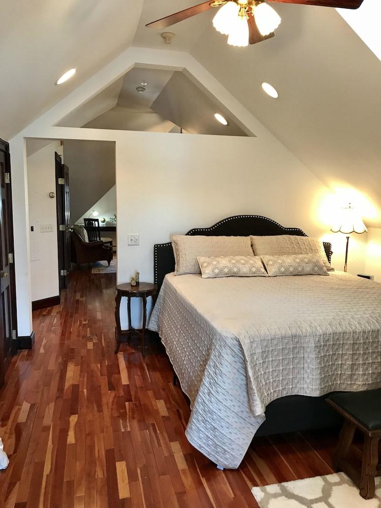 Ivy Manor Inn Village Center photo 19