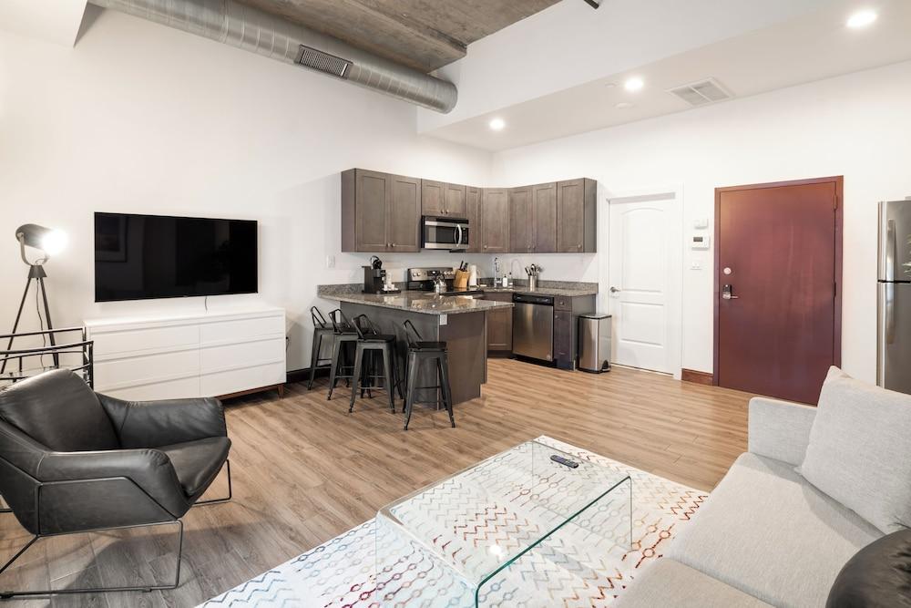 Sosuite at Independence Lofts - Callowhill photo 77