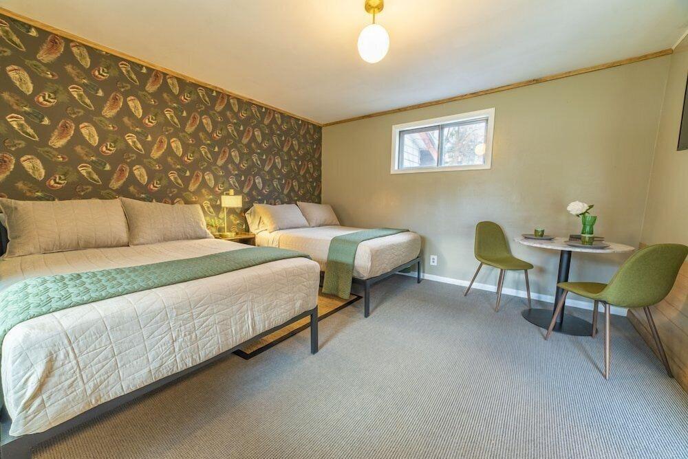 The Springs Motel photo 39