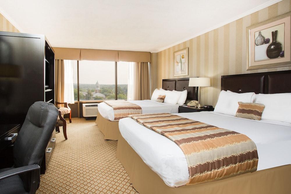 Ramada Hotel & Conf Center by Wyndham Augusta Downtown photo 10