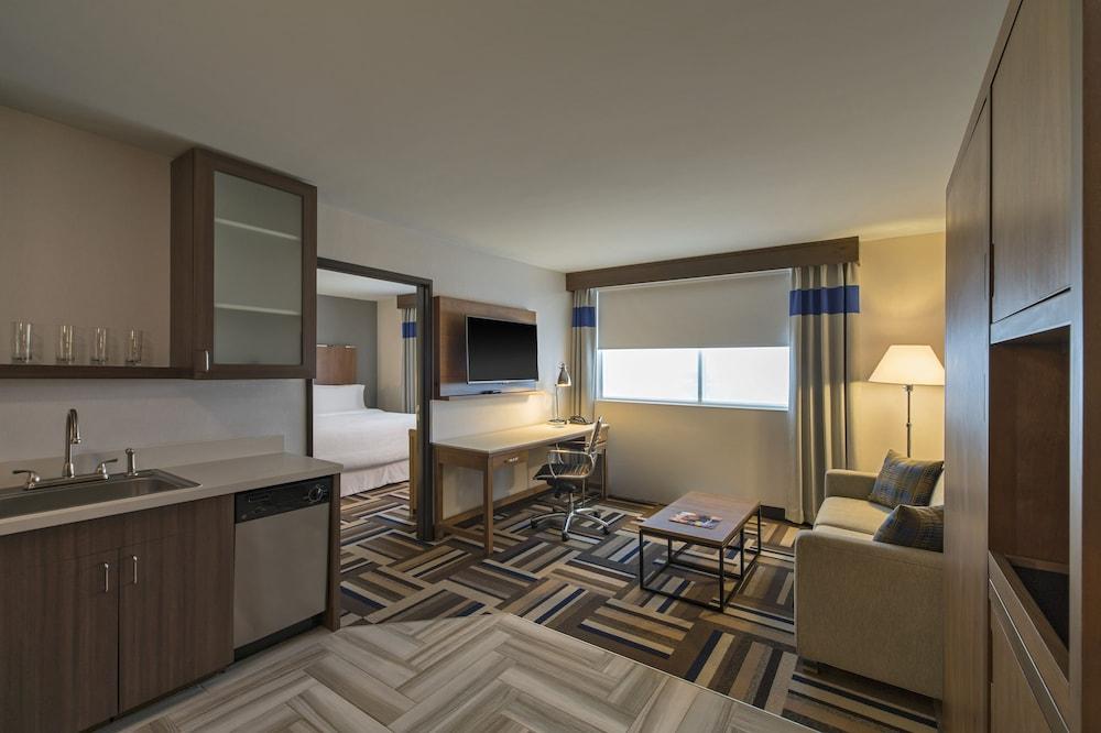 Four Points By Sheraton Midland photo 6