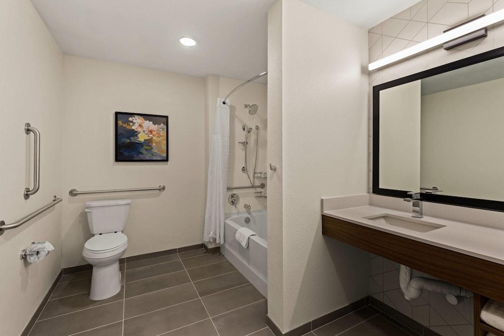 Hyatt Studios Kalispell photo 21