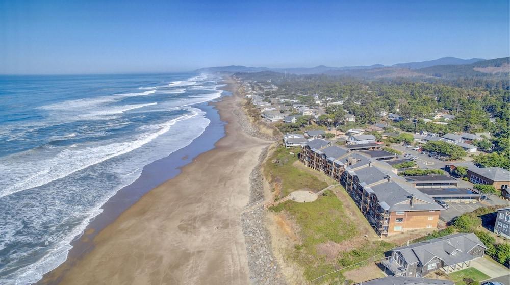 Cavalier Beachfront Condominiums photo 33