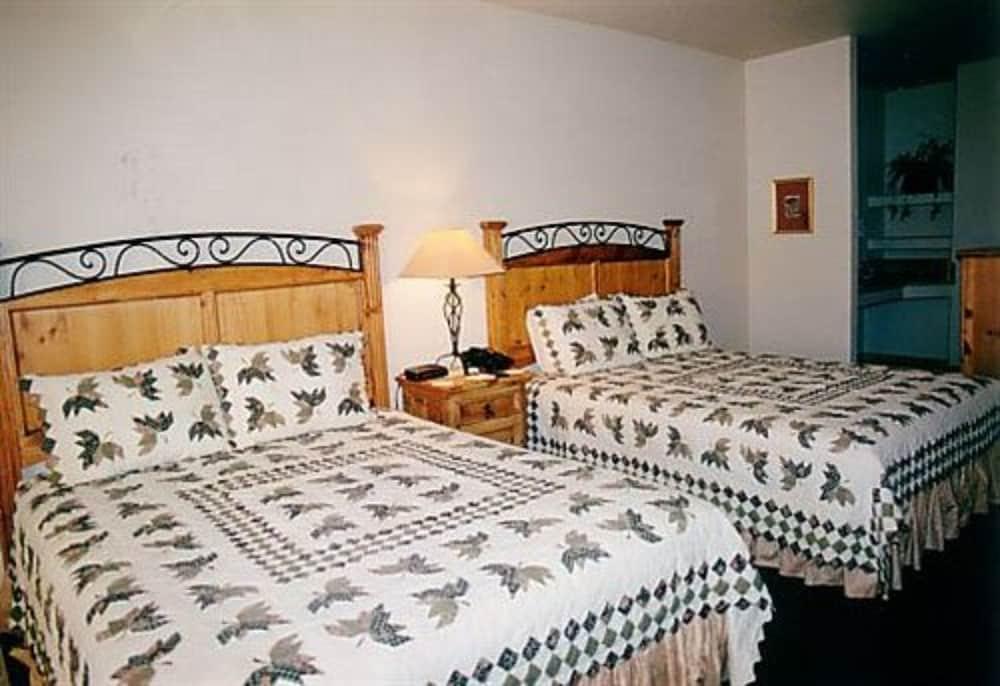 Eagle Fire Lodge & Cabins photo 35