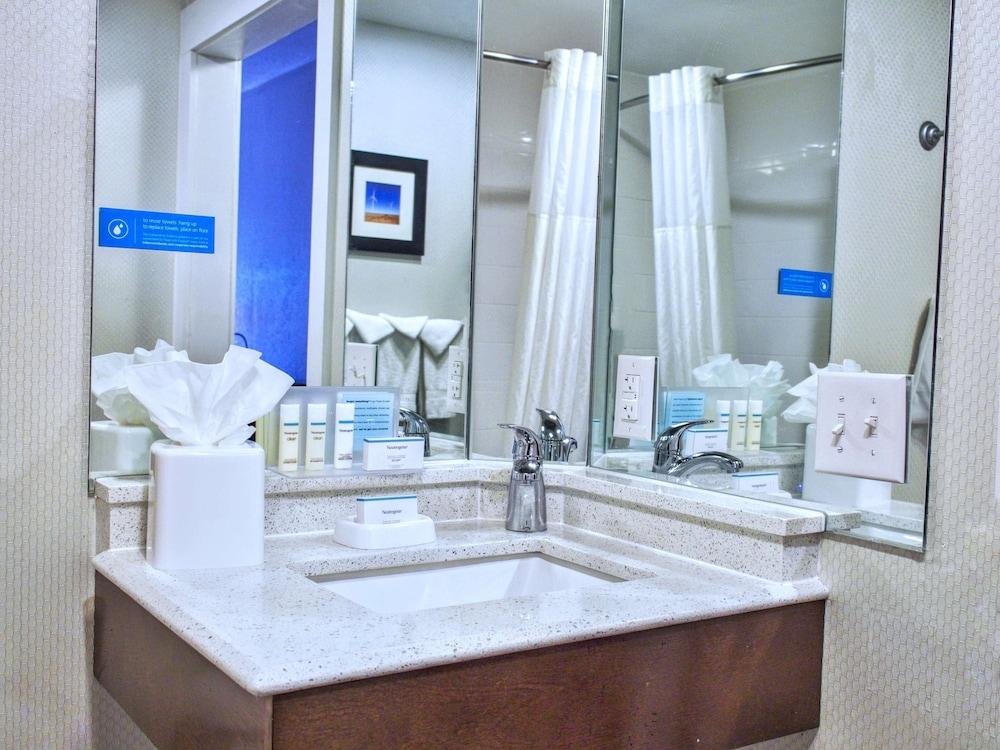 Hampton Inn Oklahoma City/Edmond photo 17