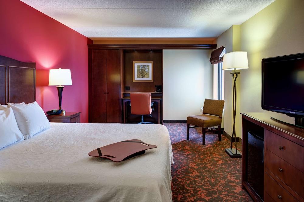 Hampton Inn Chambersburg photo 24
