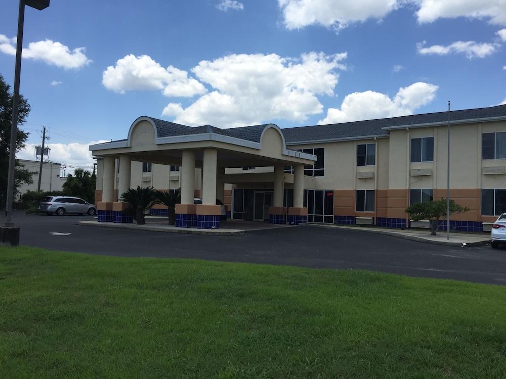 Regency Inn — hotel in Milton