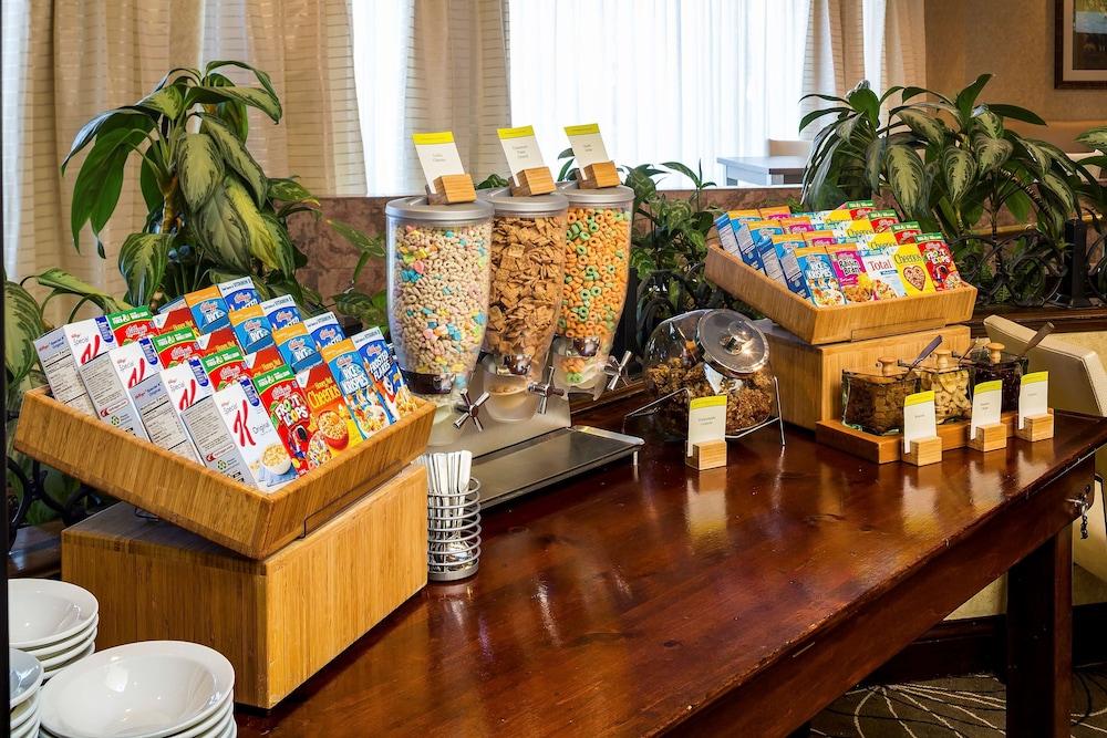 DoubleTree by Hilton Boston - Milford photo 35
