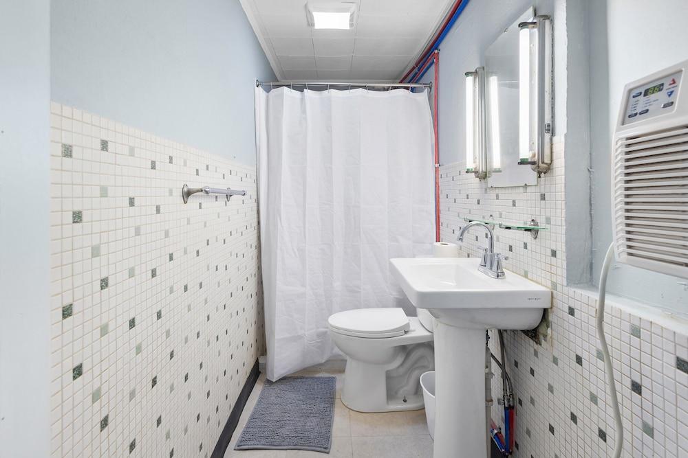 Workforce Suites photo 12