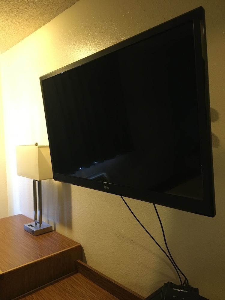 Days Inn by Wyndham Pocatello University Area photo 8