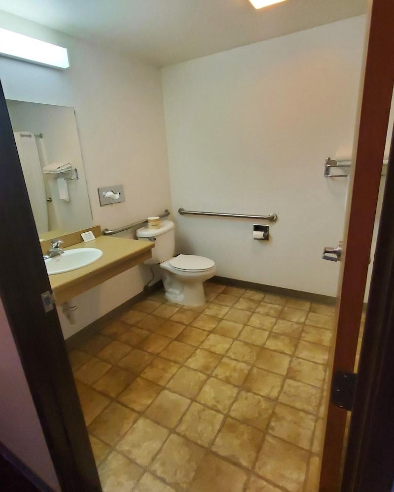 Quality Inn & Suites Pinedale photo 12