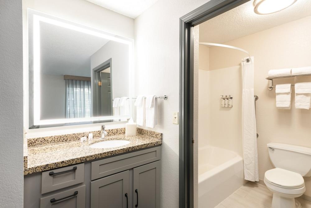Candlewood Suites Eagan Arpt South - Mall Area by IHG photo 10