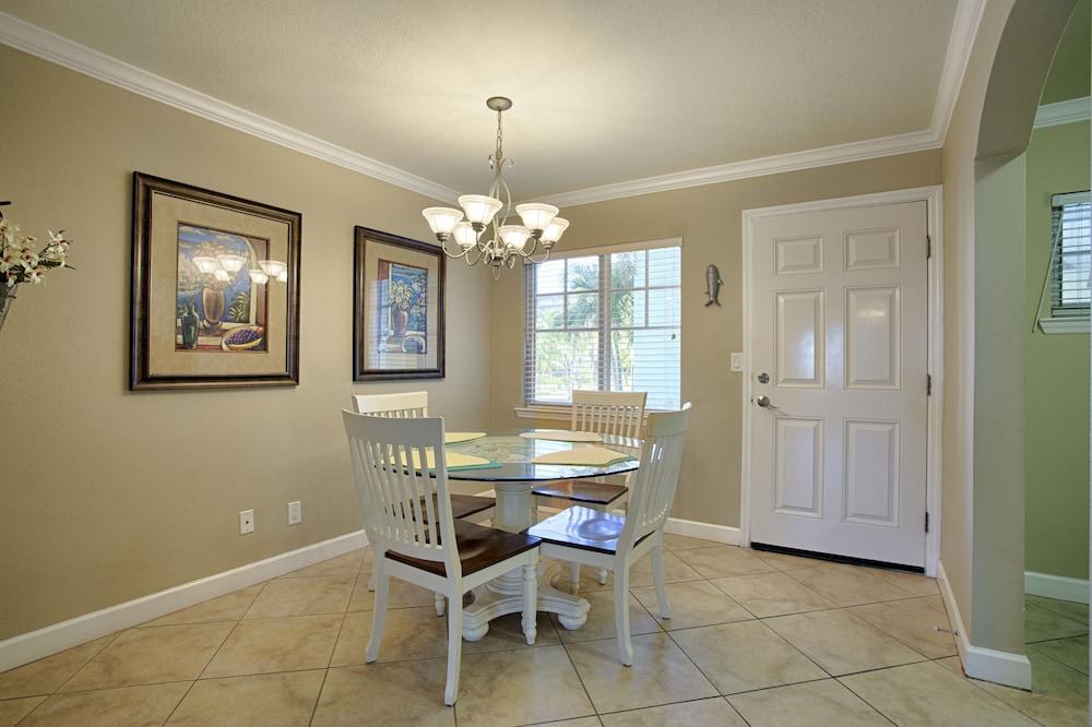 Barefoot Beach Resort photo 28