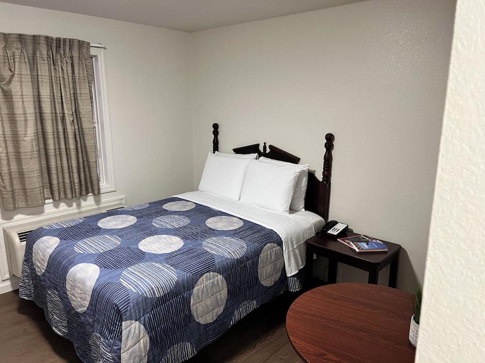 Stay Lodge Decatur photo 3