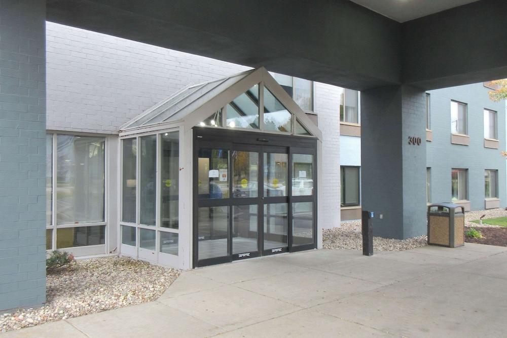 Comfort Suites Stevens Point photo 6