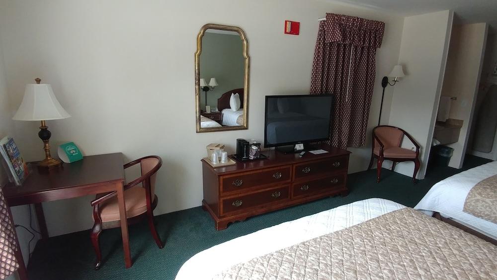 The Inn At Houghton Creek photo 6