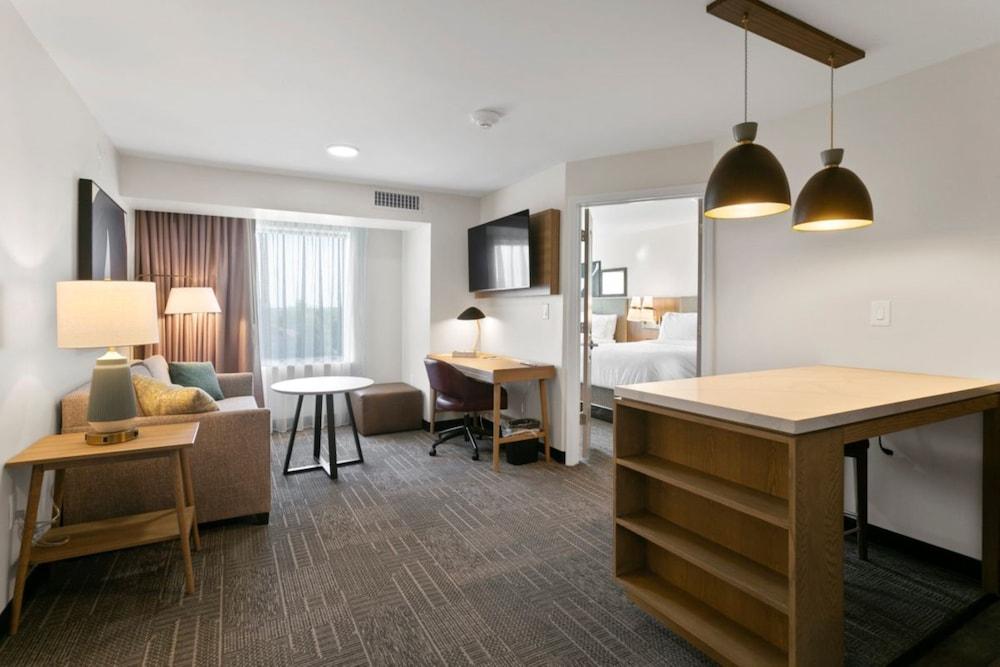 Staybridge Suites Charlotte – Tyvola by IHG photo 25