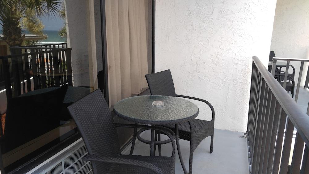 Flamingo Inn Beachfront photo 43