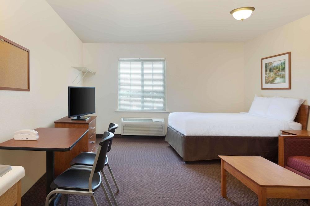WoodSpring Suites Tyler Rose Garden photo 25