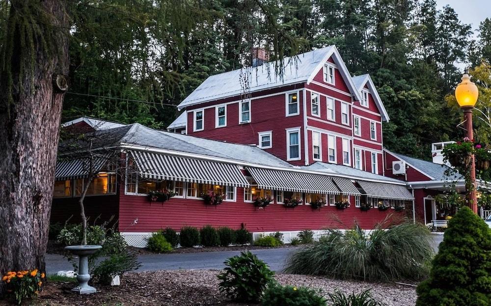 Springside Inn photo 21