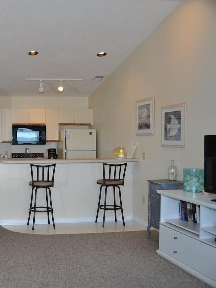 Beach Condominium Hotel photo 52