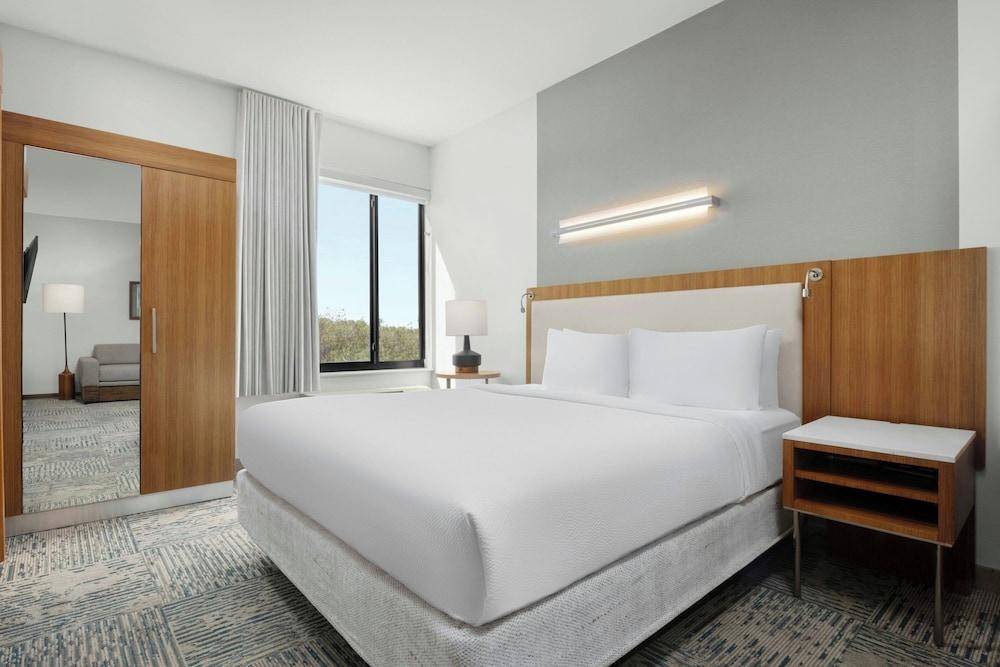 SpringHill Suites Irvine John Wayne Airport/Orange County photo 5