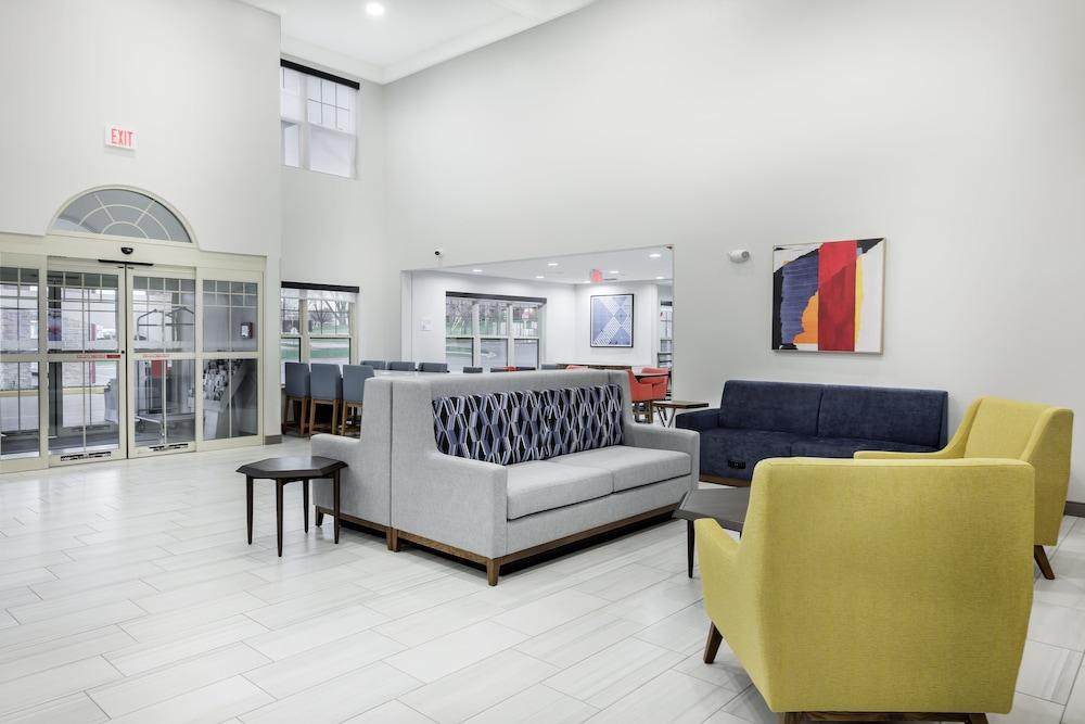 Holiday Inn Express & Suites Zion by IHG photo 31