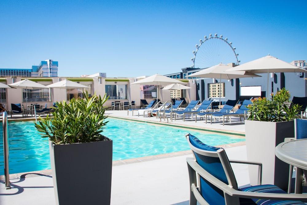 The Platinum Hotel photo 44