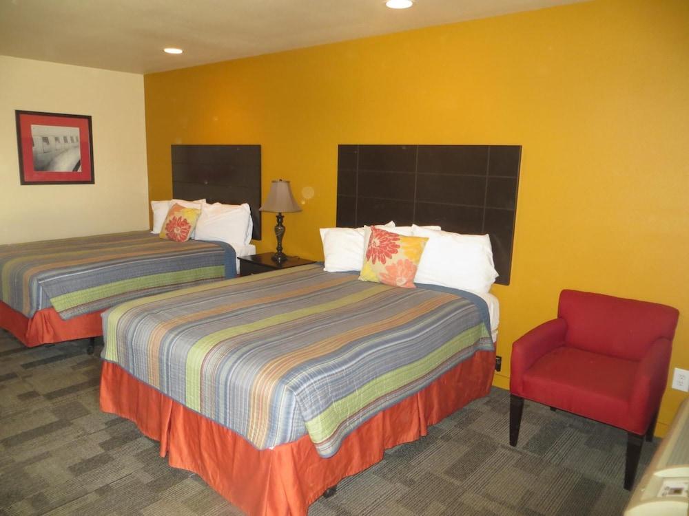 Kenedy Country Inn photo 26